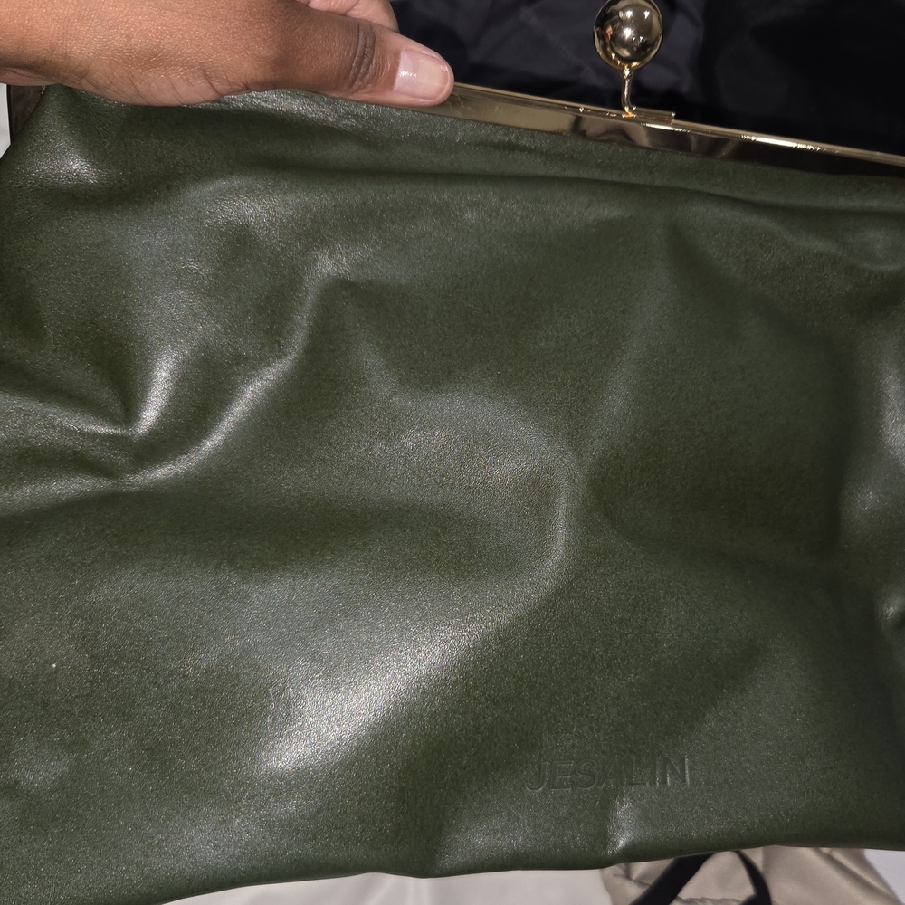 Jesalin Sette Oversized Kisslock Clutch - LIKE NEW - Picture 10 of 12
